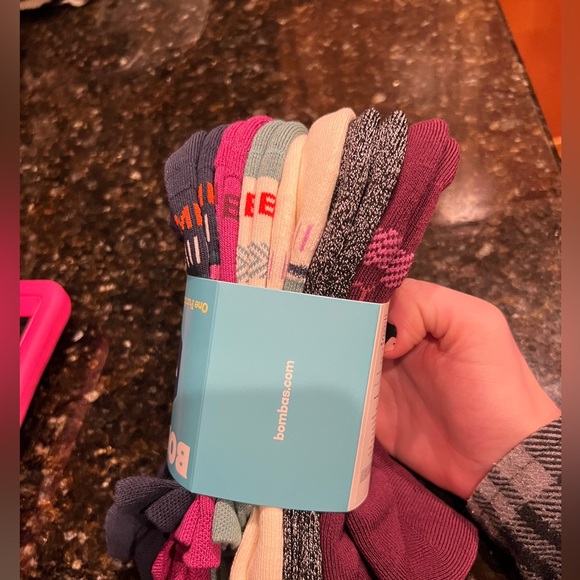 NWT Bombas Holiday Ankle Sock 6-Pack - Picture 5 of 5
